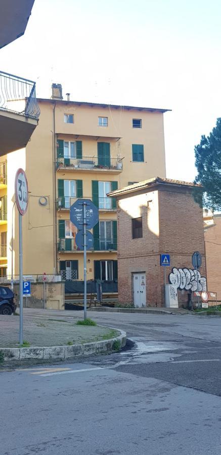 Vicino Di Centro E Universita Stanza Con Balcone Perugia Dış mekan fotoğraf